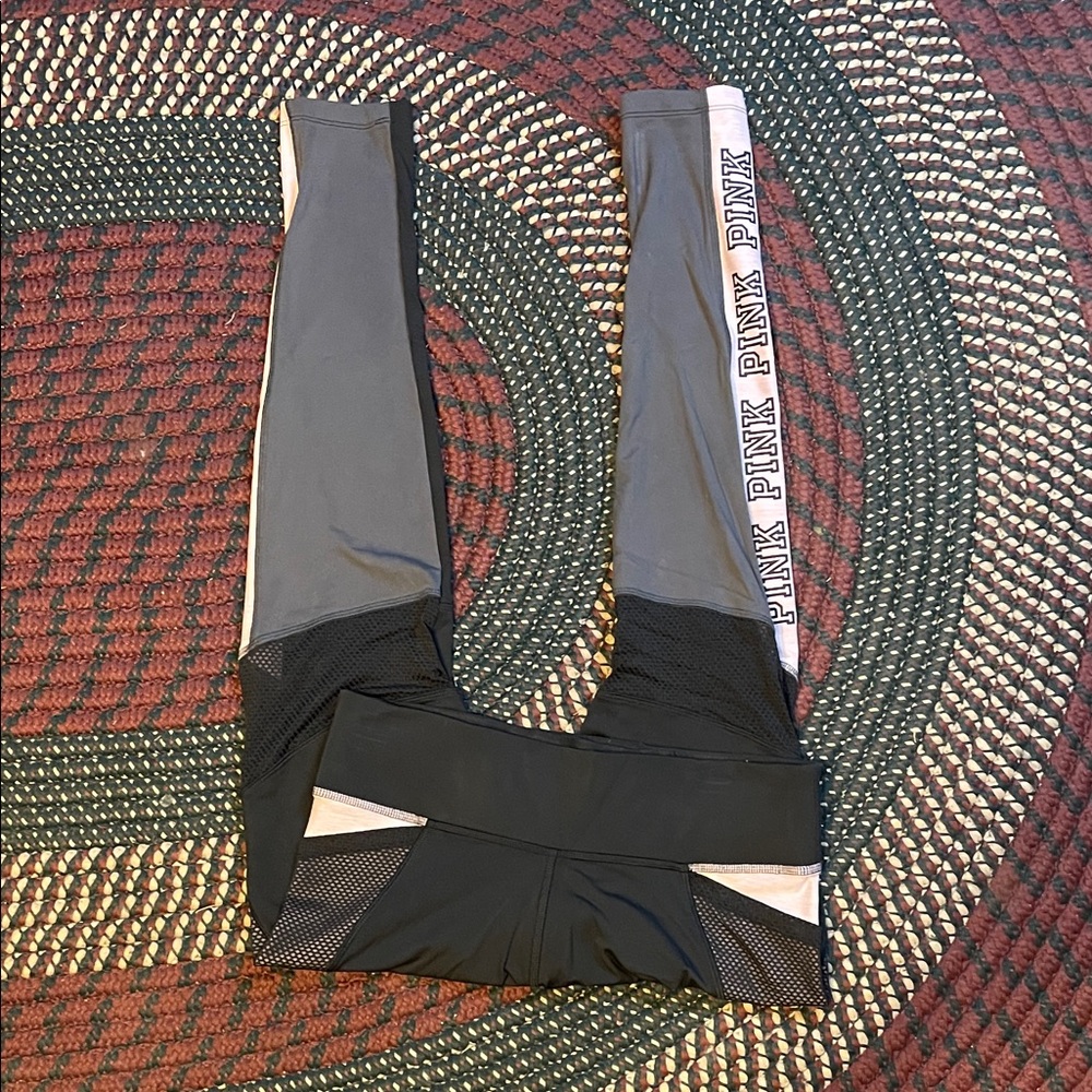 PINK Victoria’s‎ Secret Ultimate Black Legging Size Medium